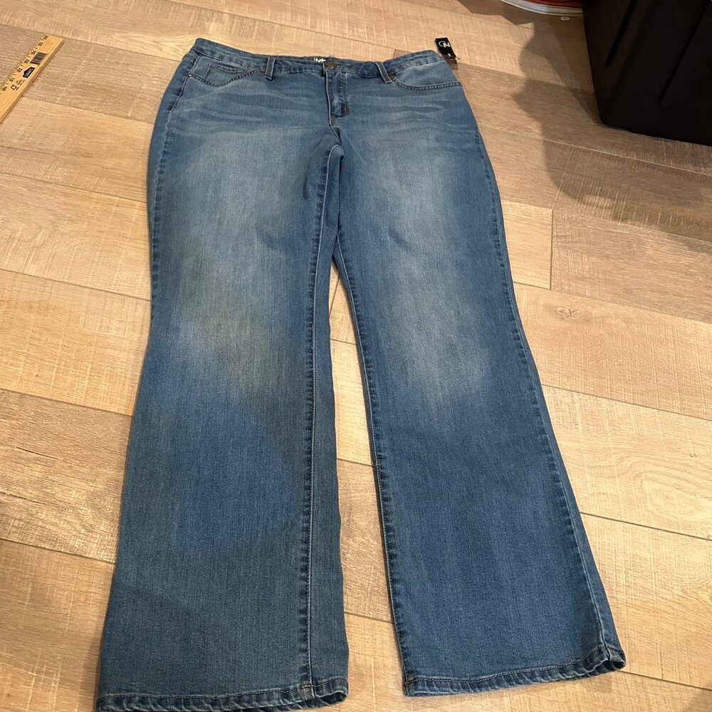 NEW DIRECTION WOMENS 16 PETITE CURVY BOOT JEANS NEW